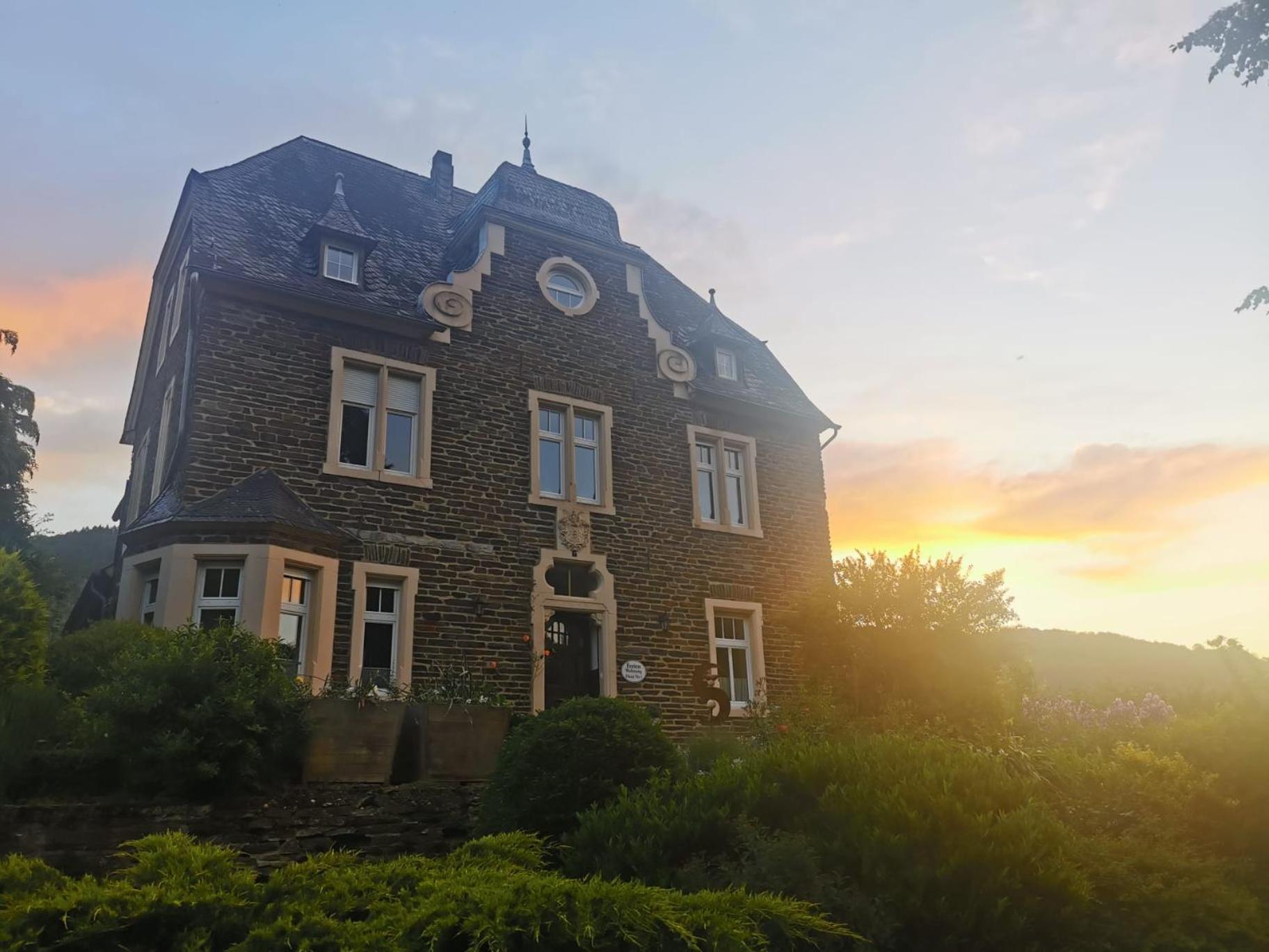 Apartmán Mosel-Erker Reil Exteriér fotografie